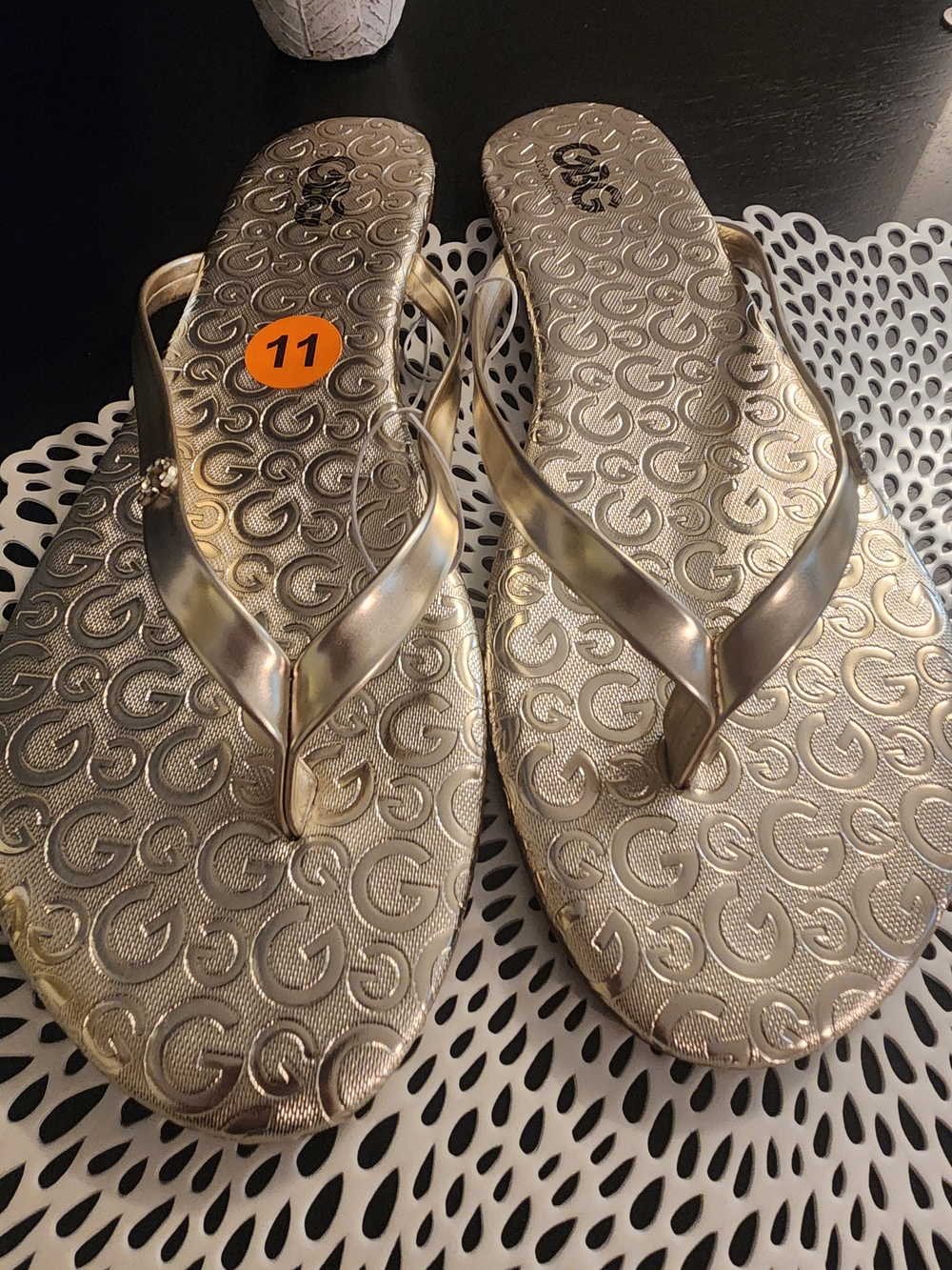 Gold Women's Flip Flop Sandals - Elegant Metallic Thong